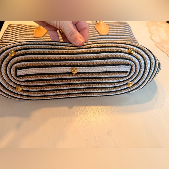 Eric Javits New York Woven Stripe Tote Shoulder Bag - Picture 4 of 8